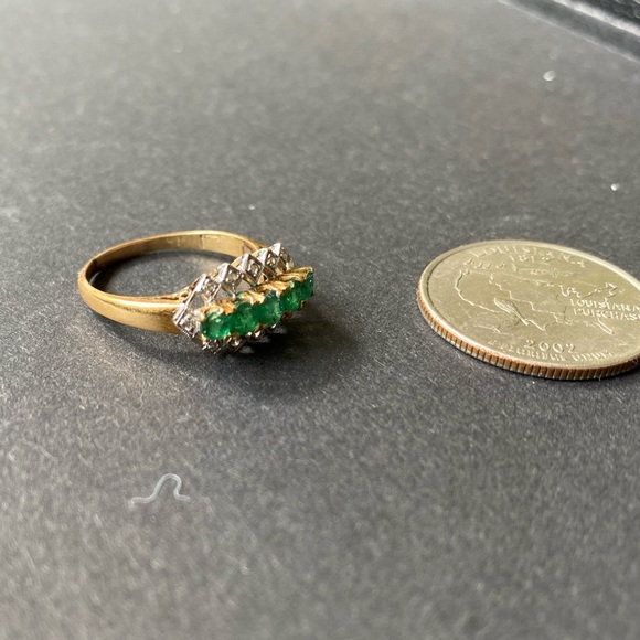 Jewelry - ** 14kt gold vintage emerald and diamond ring size 7.5